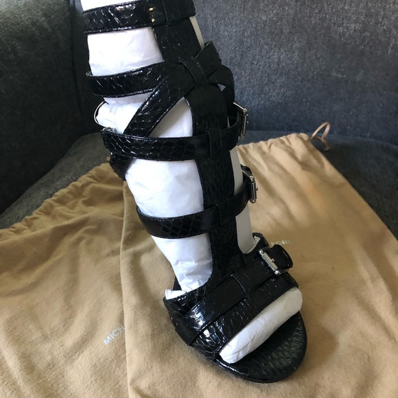 Michael Kors Collection - Picture 3 of 8